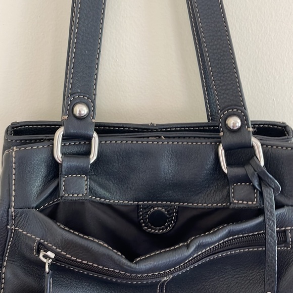Giani Bernini Black Shoulder Purse! - Picture 9 of 13